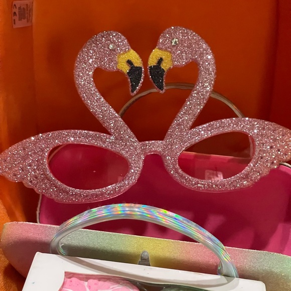 BUNDLE Twee Sidewalk Chalk 4Citrus Fruit Slice & 2Fun Sunglasses 1hardcover case - Picture 13 of 13